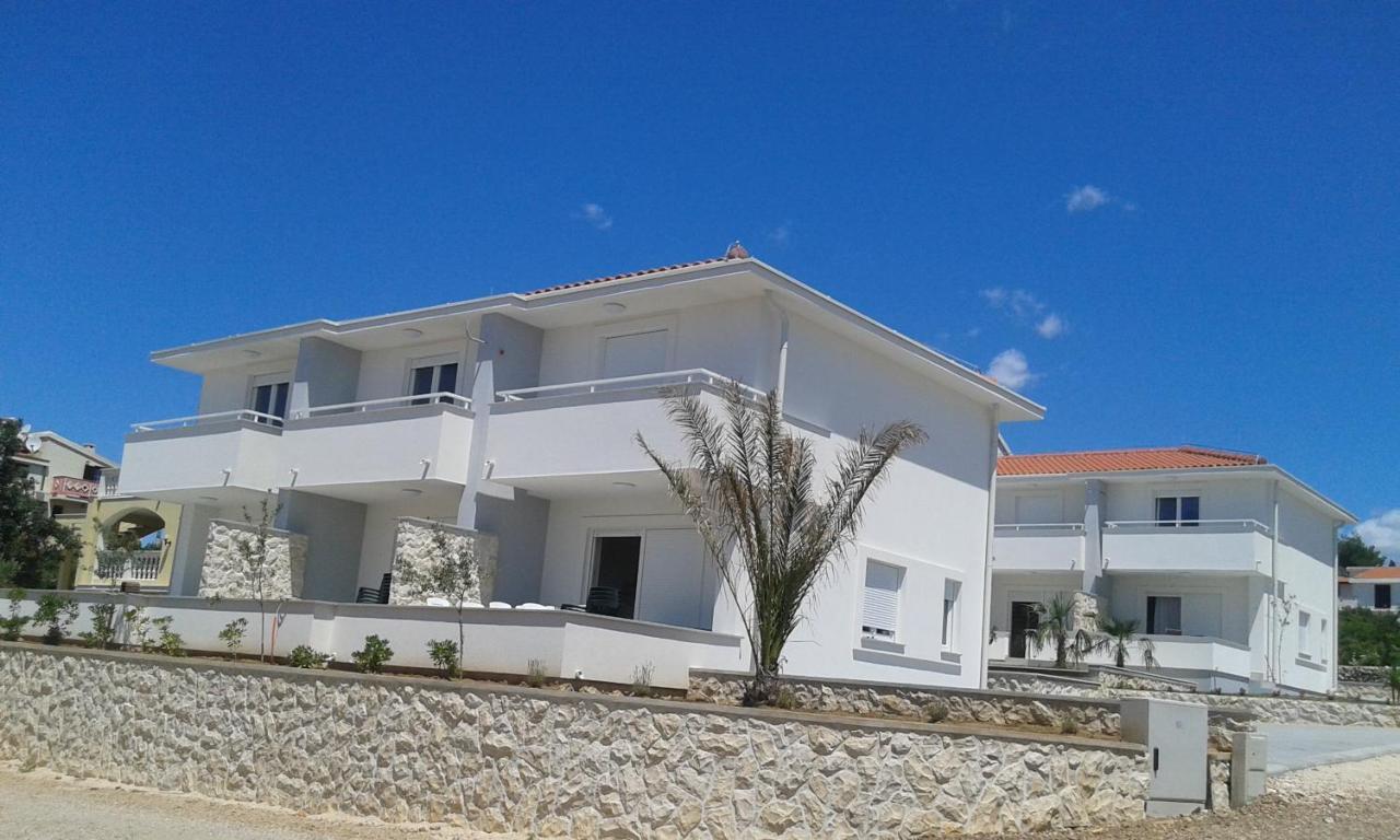 Luxury Apartments Cuba 1 Novalja Exterior foto