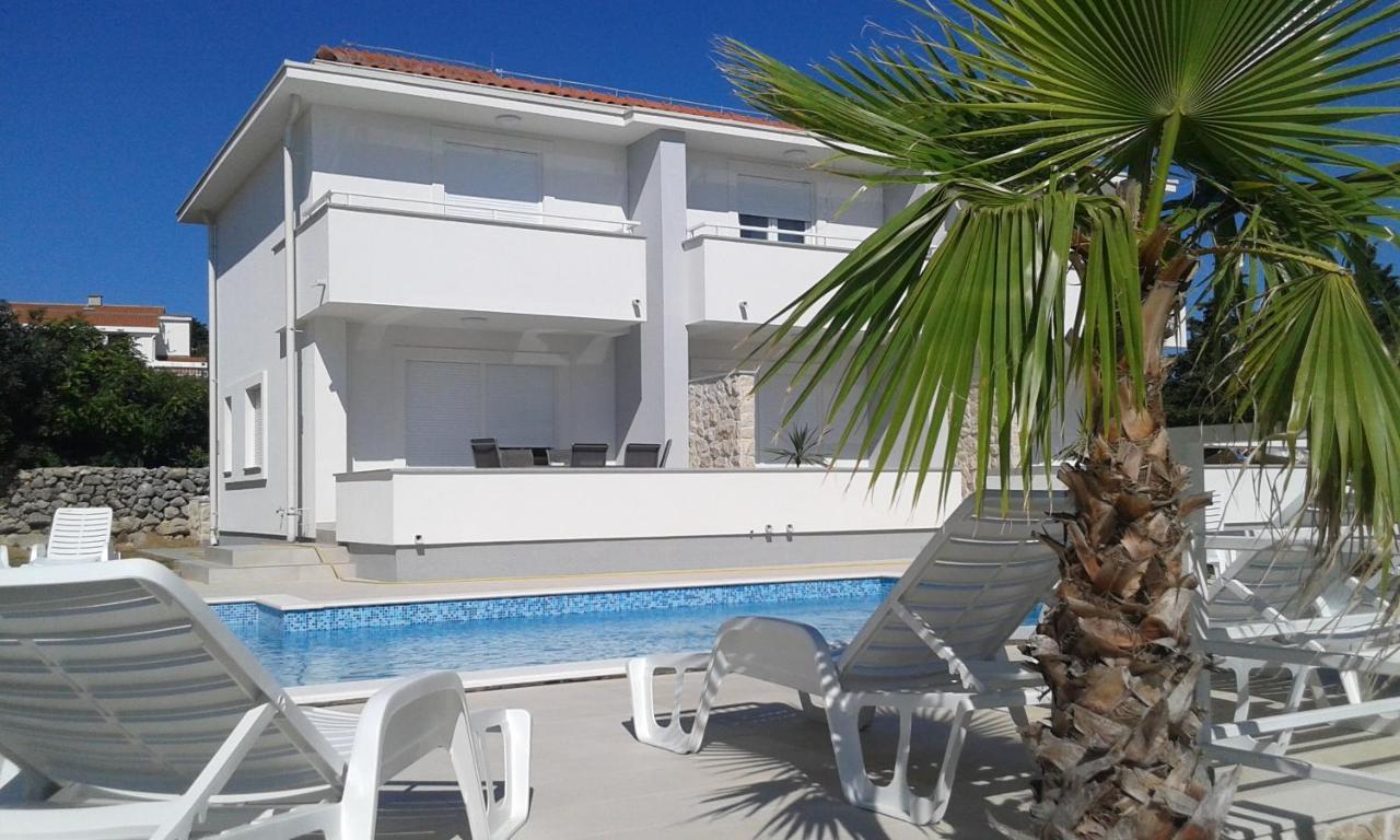 Luxury Apartments Cuba 1 Novalja Exterior foto