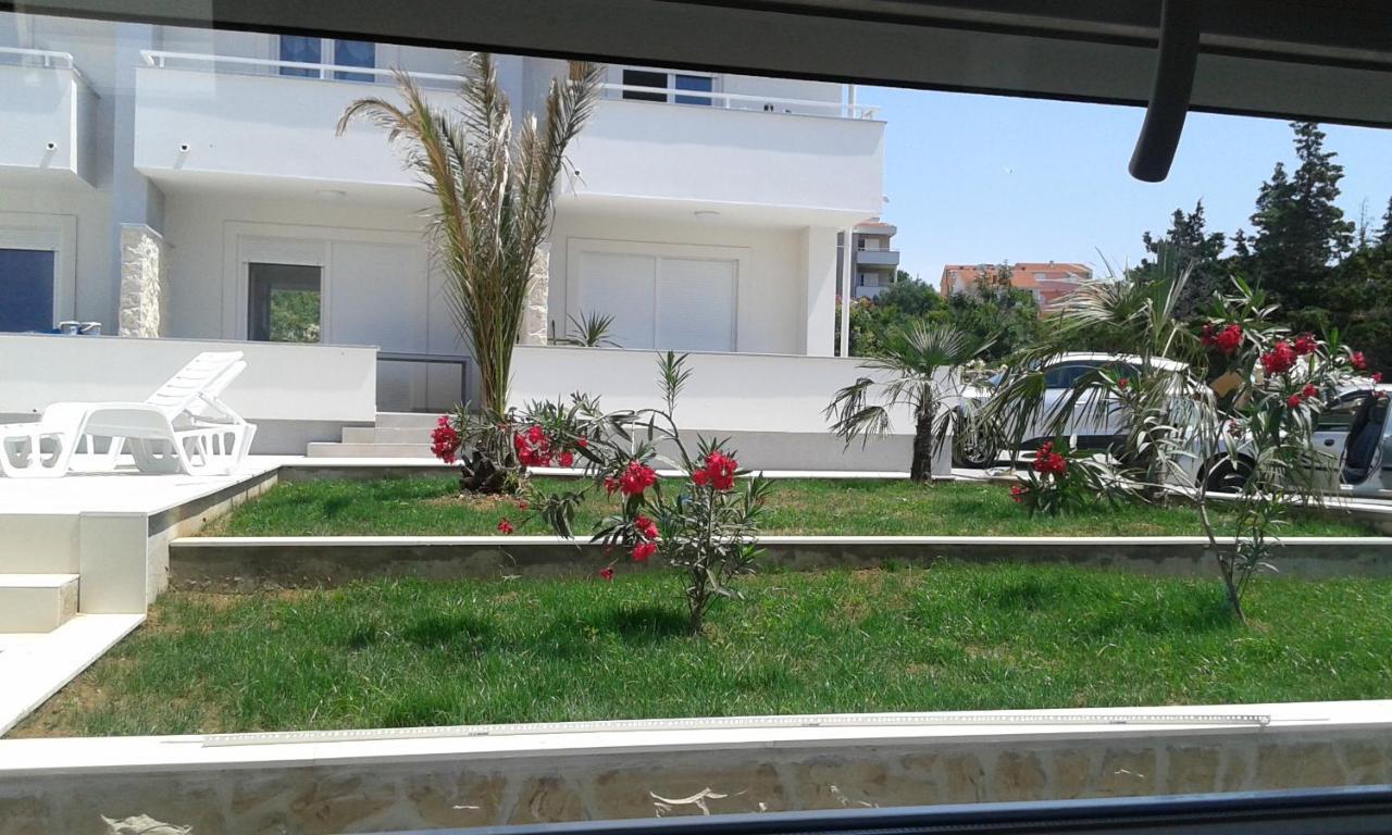 Luxury Apartments Cuba 1 Novalja Exterior foto
